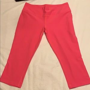 Nike Pro Capri Pants